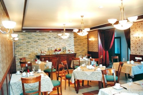 Restoranai, kavinės, barai, salės Retro stiliaus restoranas "Ponios Liusi Buduaras" Palangoje