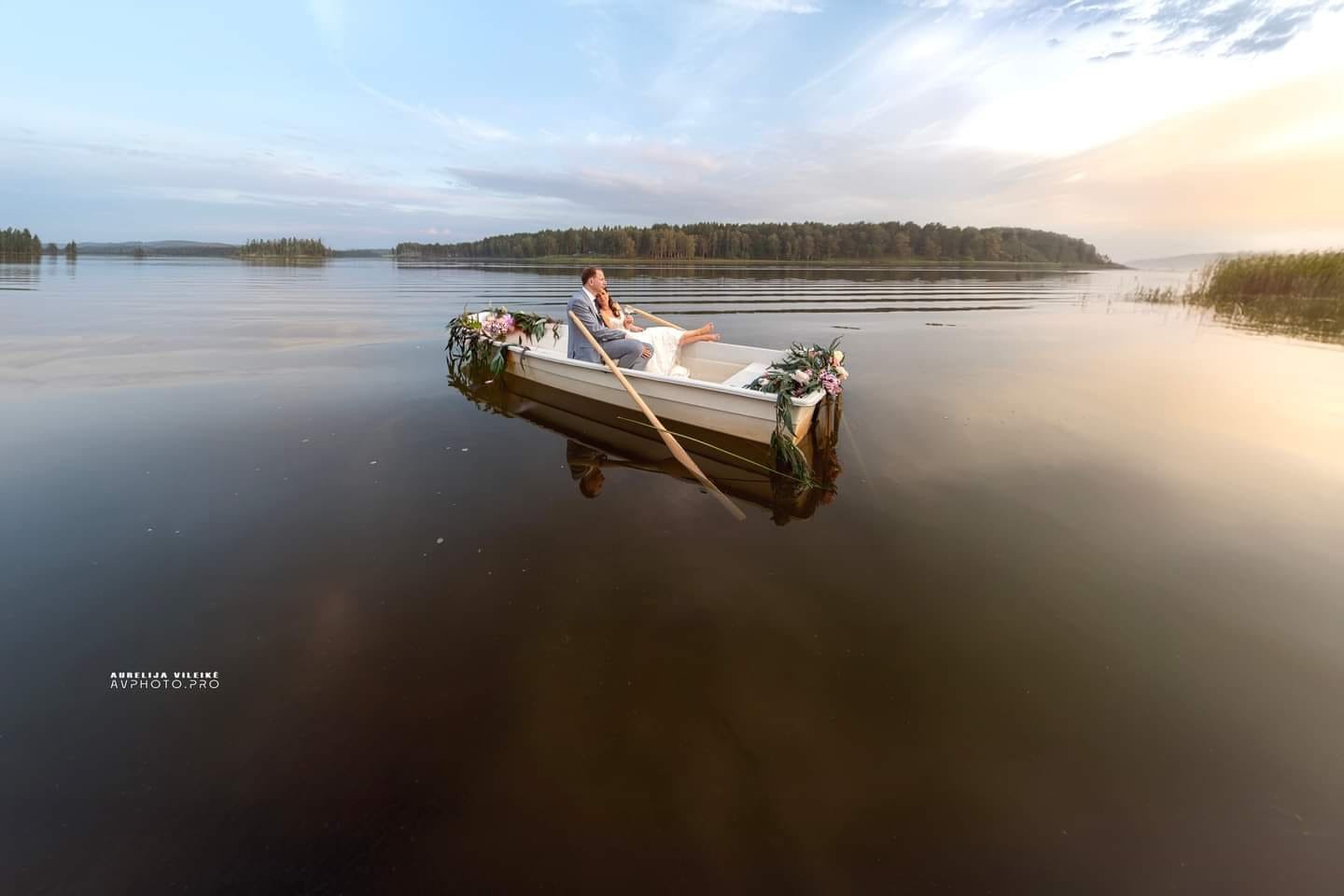 PAS ŠEŠTOKĄ Vilos Sodybos Nuoma Vestuvėms iki 80 vietų 