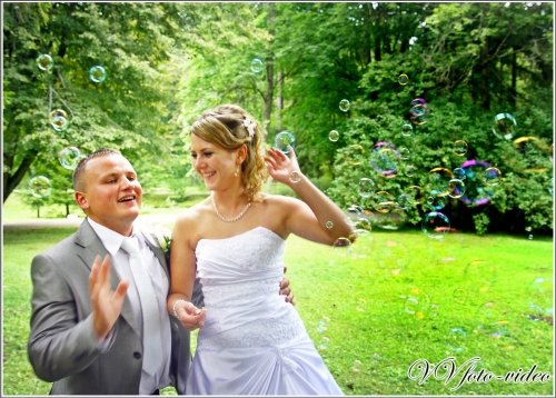 Fotografai (+ nemokamas video) vestuvėms.