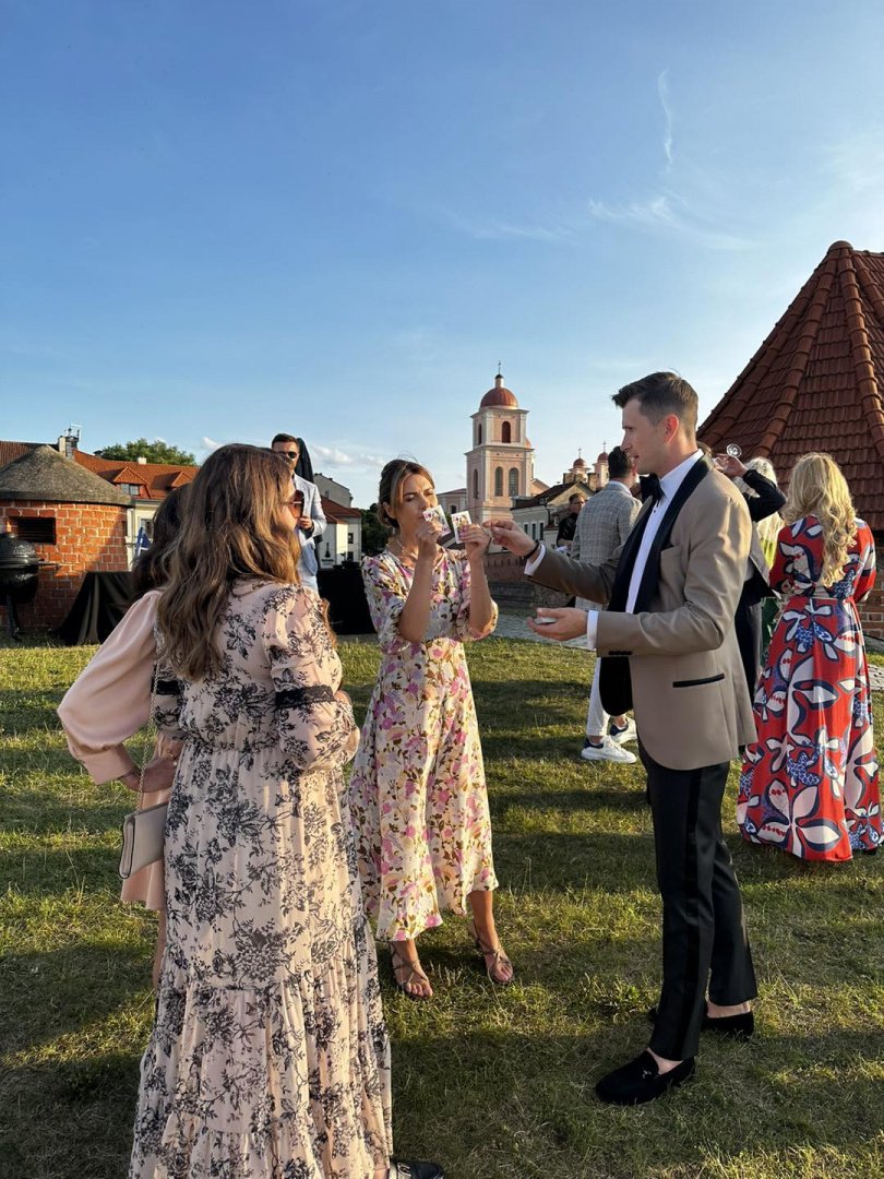 Magai, šokėjos, fakyrai ir kiti iliuzionistas Modestas Petrikas