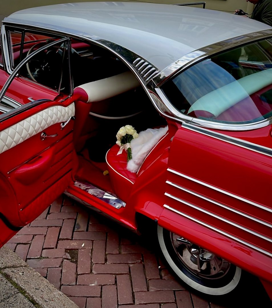 Automobilių nuoma 1958 m. Oldsmobile Super88 