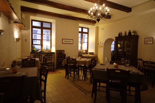 Restoranai, kavinės, barai, salės FIORENTINO Restoranas ALUMNATO kieme