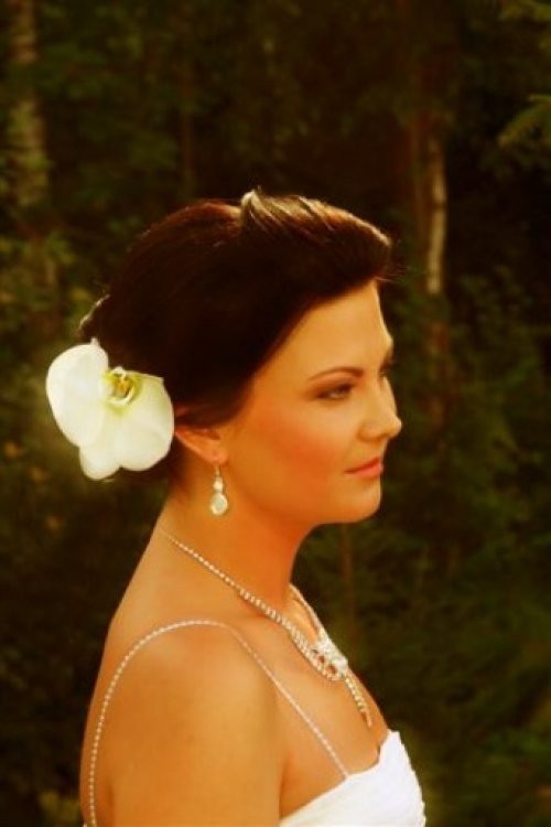 Vestuvinės proginės ir vakarinės šukuosenos! www.retrostyle.lt
