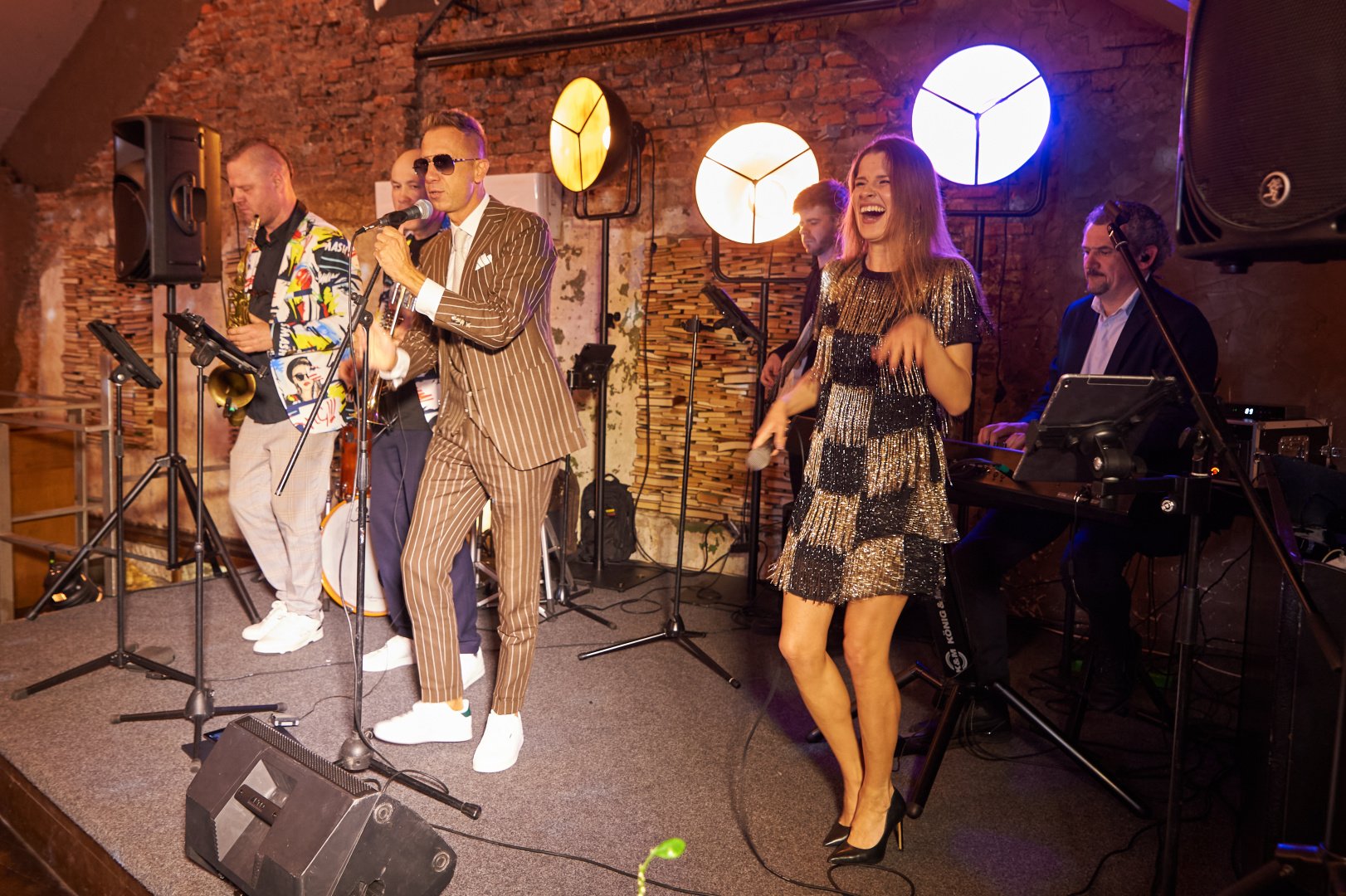 Gyvo garso grupė "Diksai" -  Muzika tobulai šventei !