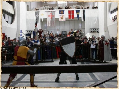 Senovinė vestuvių ceremonija arba karališkos vestuvės.