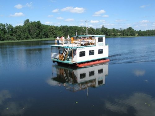 Nakvynė 70 žmonių "ĮLANKOS SODYBOJE" Molėtų rajone. 