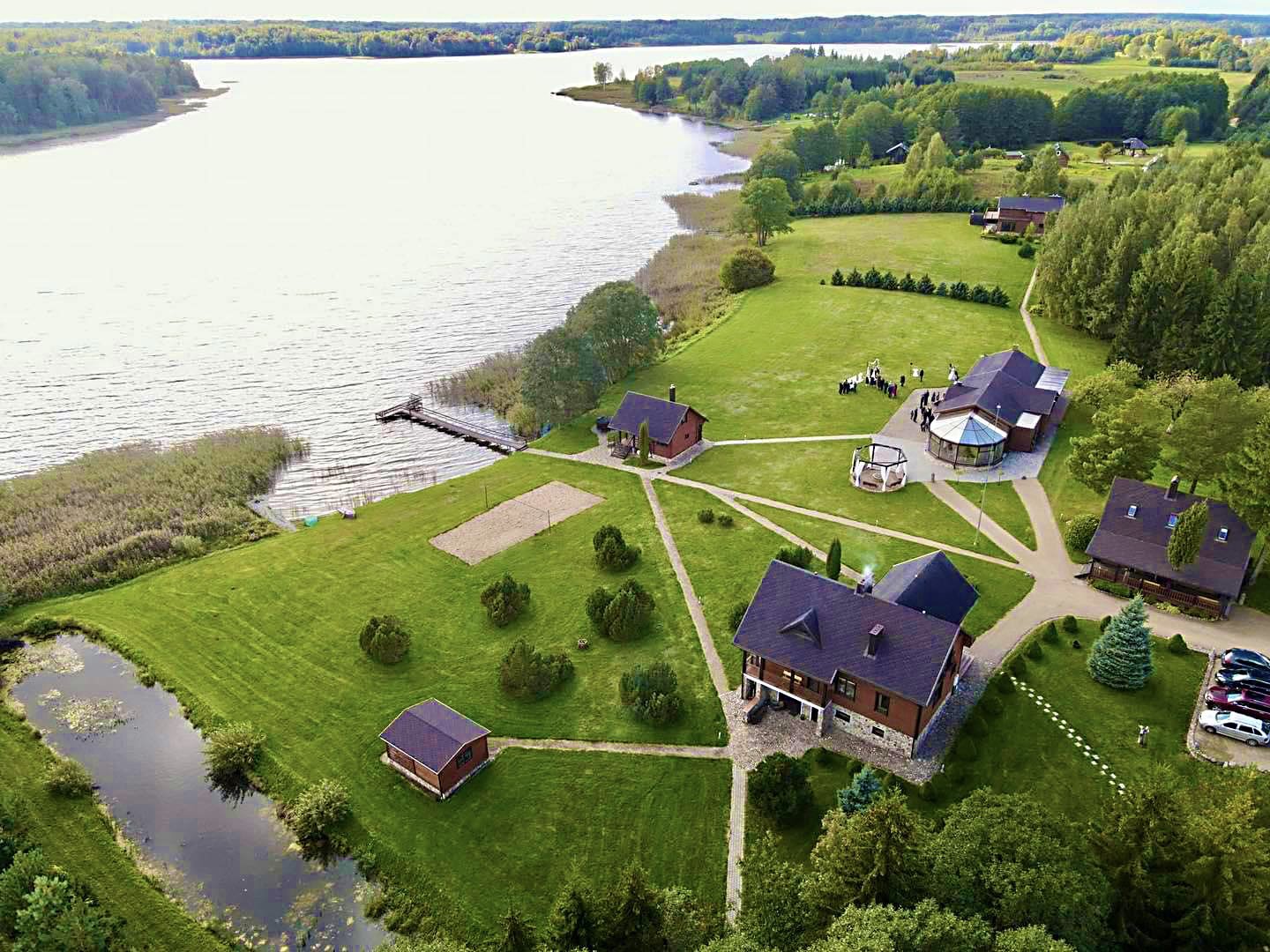 Vila PAS ŠEŠTOKĄ Molėtų rajone prie ežero 80 vietų
