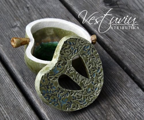 www.vestuviuatributika.lt