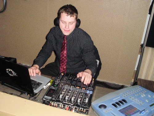 Vestuvių muzikantai Vestuvių DJ'us