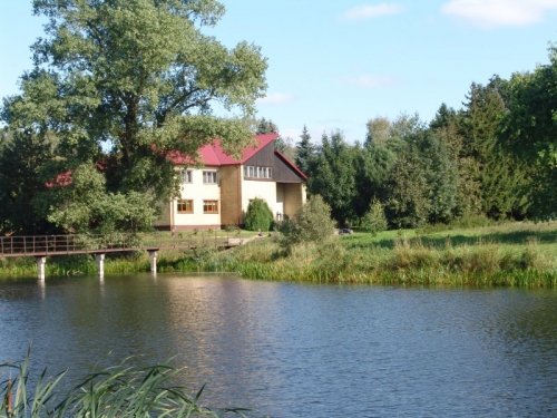 Tiskūnų sodyba