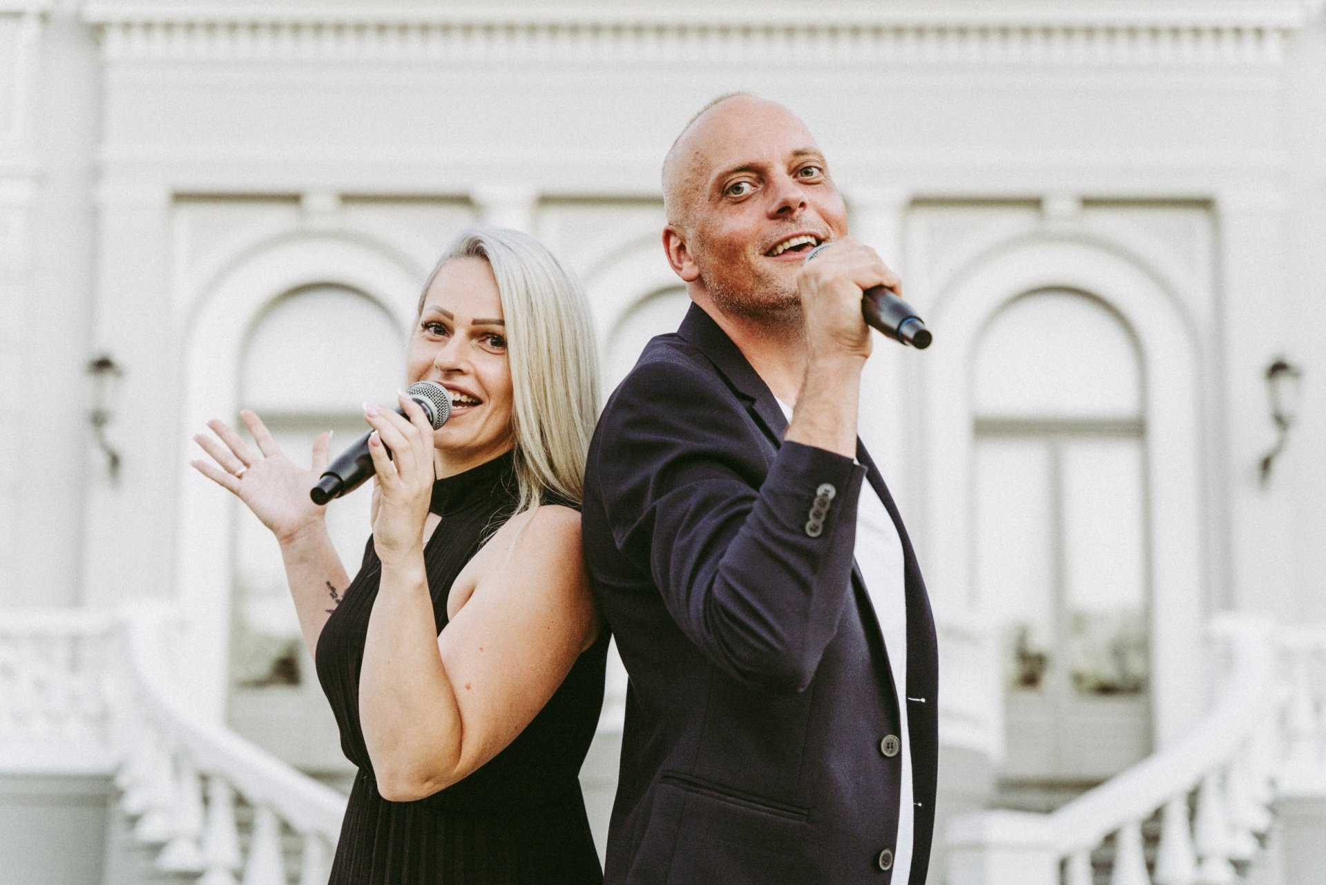 Vestuvių muzikantai Grupė "HOLIDAY" - dainininkai, vedėjai, vestuvėms, gimtadieniams, miesto šventėms. Tel: +37067222816