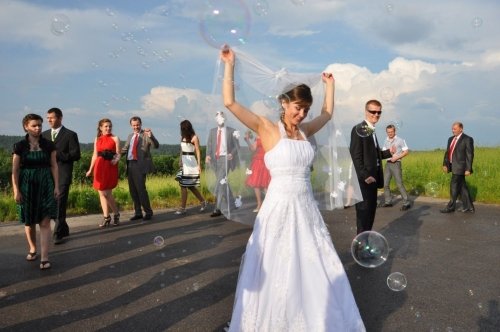 Gražiai ir nebrangiai fotografuojame, filmuojame vestuves.