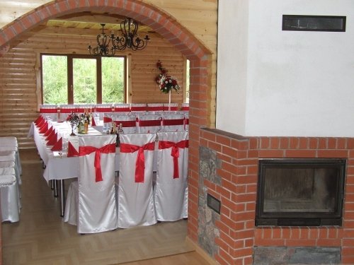 Restoranai, kavinės, barai, salės Pokylių salė iki 70 vietų, Vidų sodyboje. Utenos raj