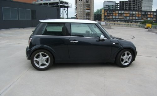Stilingų MINI Cooper nuoma