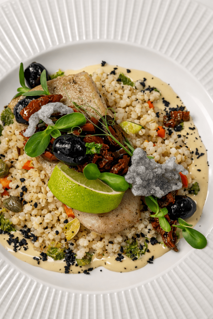 Maistas pobūviams Dineris – maistas vestuvėms, užkandžiai ir karšti patiekalai