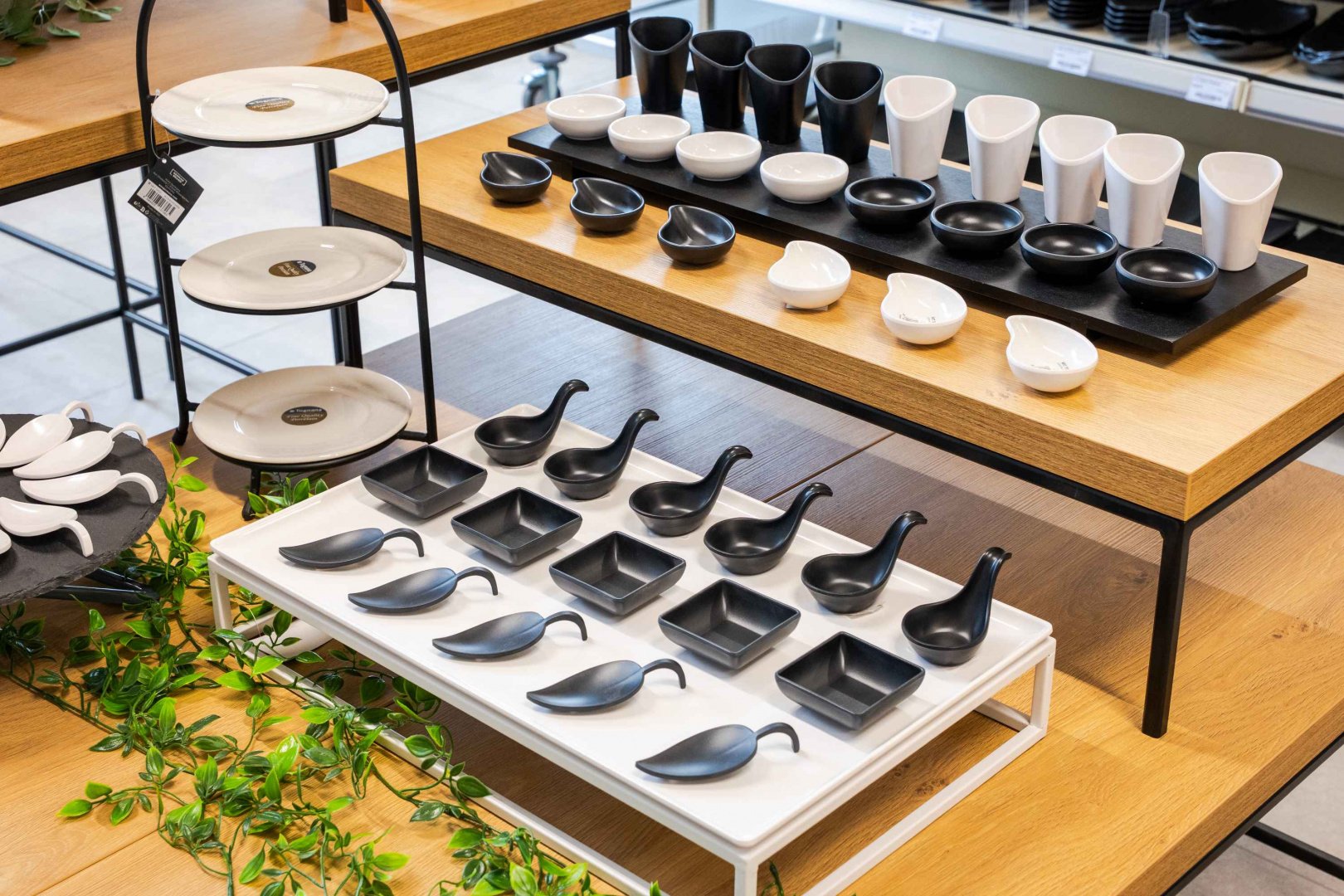 Dekoravimas, dekoracijos vestuvėms Serviravimas, indų ir įrangos pardavimas