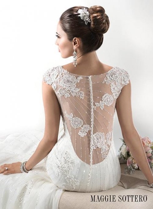 ,,Elegancija,, - vestuvinių, proginių drabužių nuoma, pardavimas