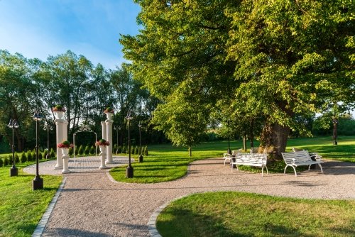 Pokylių pobūvių salė talpinanti iki 150 asmenų 
