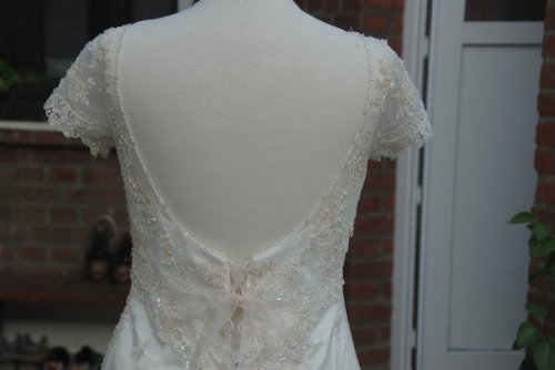 Dizainerio ETERNITY BRIDAL silkine suknele ir bateliai