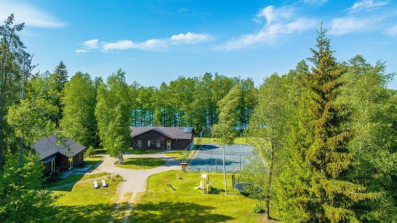 Sodybos, dvarai, vilos SPALIO KRANTAS poilsiavietė