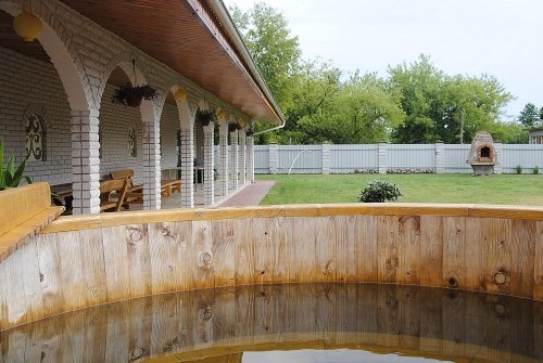Sodyba prie Raudonės pilies: salės nuoma nuo 20 iki 150 žmonių, n