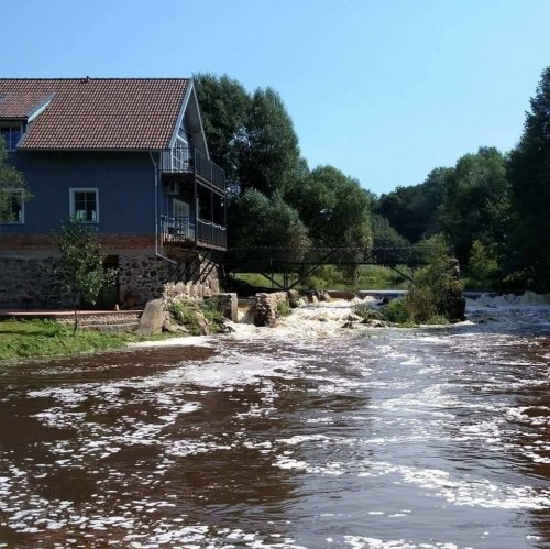 Sodybos, dvarai, vilos Pagraumenės malūnas
