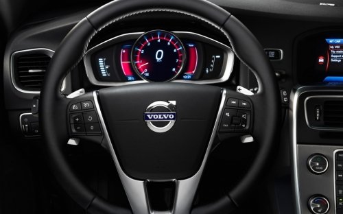 Automobilių nuoma Naujas Volvo S80 Jūsų vestuvėms ir kitoms šventėms.