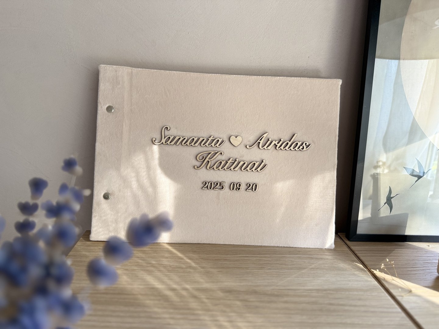 Rankų darbo palinkėjimų knygos, stalo kortelės, kvietimai