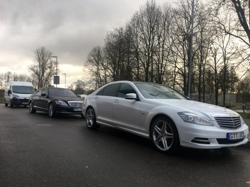 Mercedes E200, S500L, V200d automobilių nuoma vestuvėms :)