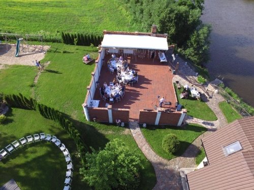 Jūsų pačioms įsimintiniausioms šeimos šventėms iškilminga salė 