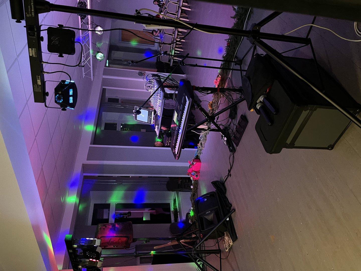 Vestuvių muzikantai Muzikantas Arnas Žvaliauskas