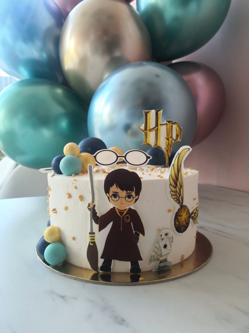 Liu Desertinė - vestuvinių tortų kūrėjas