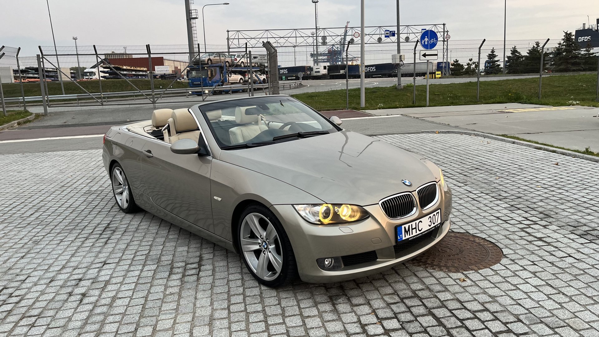 Automobilių nuoma Kabrioleto nuoma jūsụ šventei