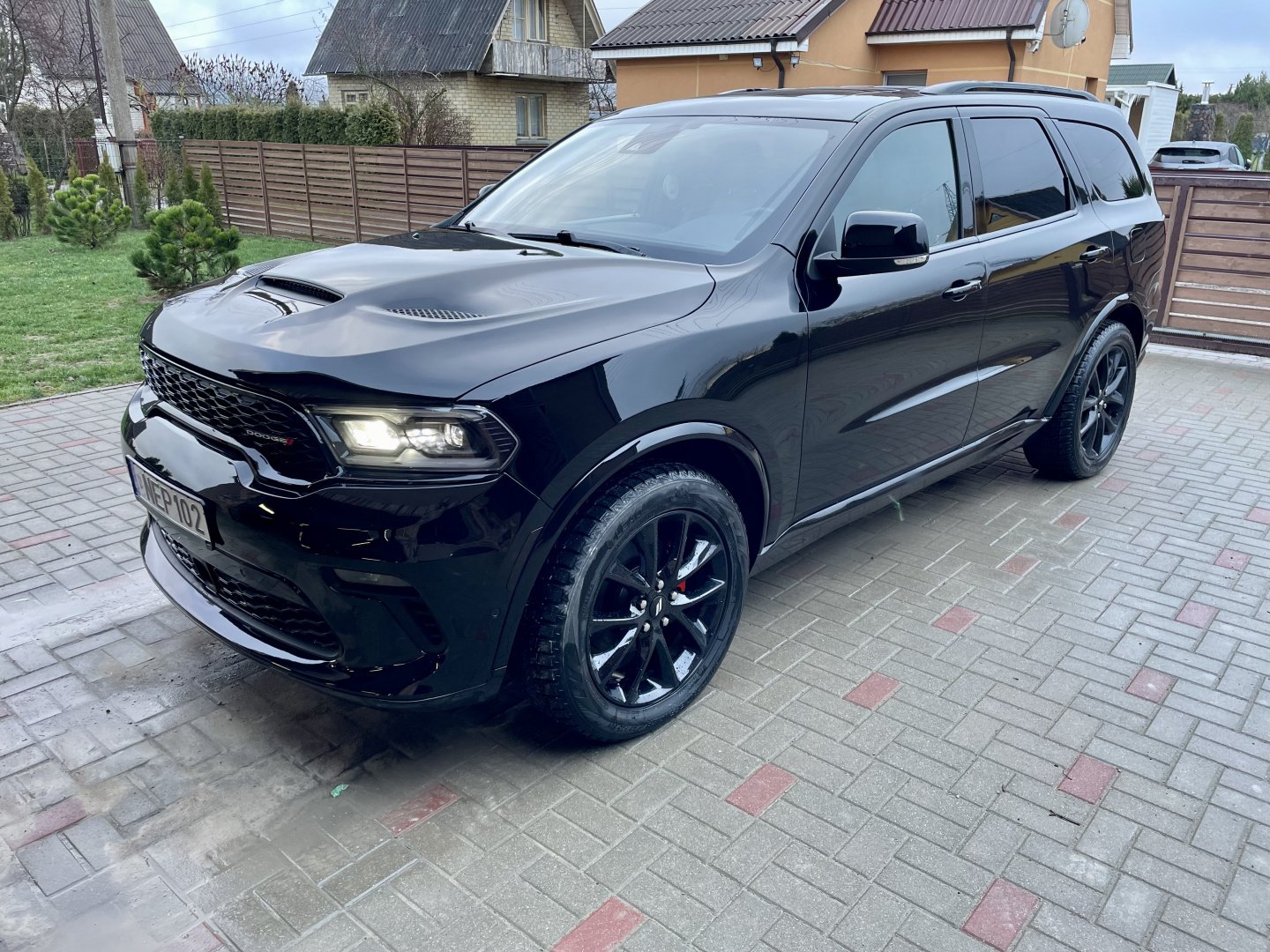 Automobilių nuoma Vežame vestuves ir kitas asmenines šventes