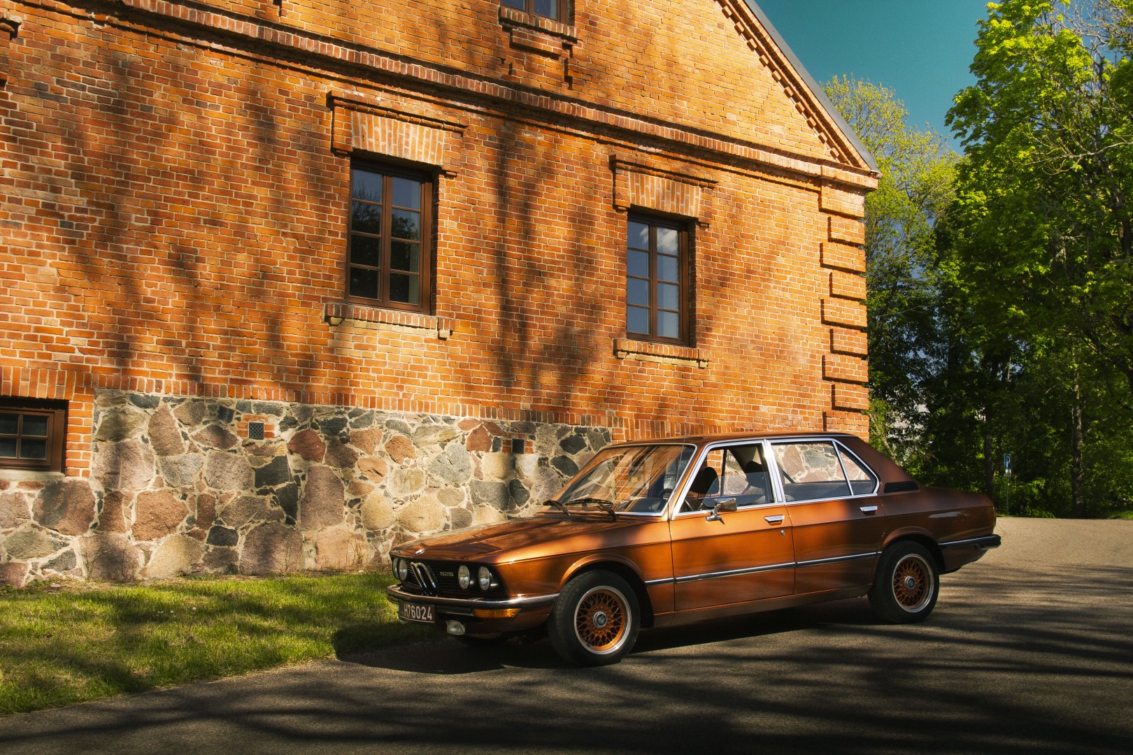 Automobilių nuoma BMW E12, E30 nuoma