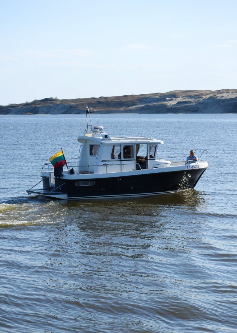 Mergvakarių – bernvakarių organizatoriai „KURŠMARIŲ REIDAS“: Adrenalinas, Garsas ir Geriausios Pamario Stotelės su kateriu