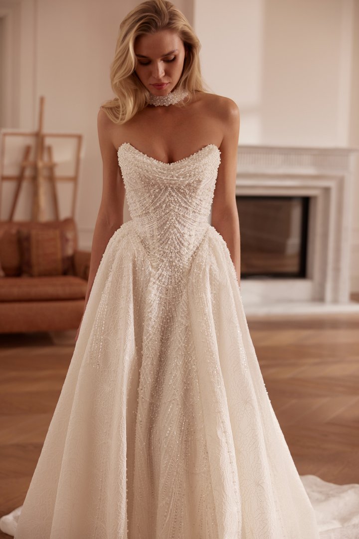 Vestuvinės suknelės AUKSORÈ wedding – vestuvinės suknelės Klaipėdoje