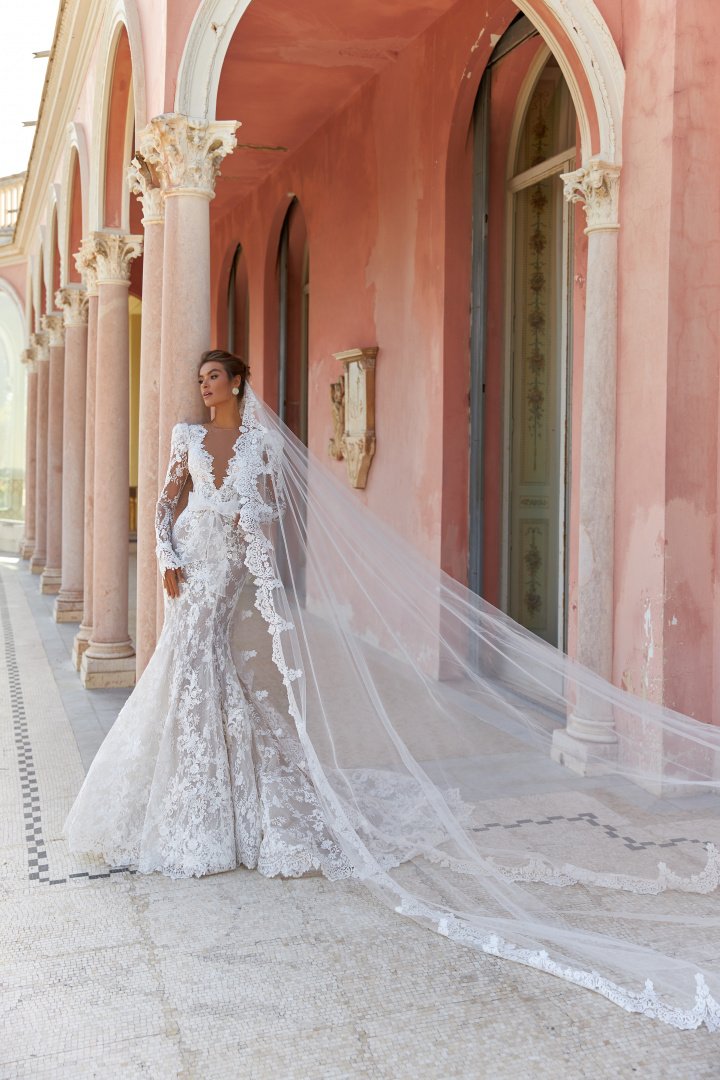 Vestuvinės suknelės AUKSORÈ wedding – vestuvinės suknelės Klaipėdoje